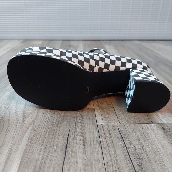 Delias Dolls Kill Tunnel Vision Checkered Mary Jane Heel 10 Black White - Picture 5 of 12